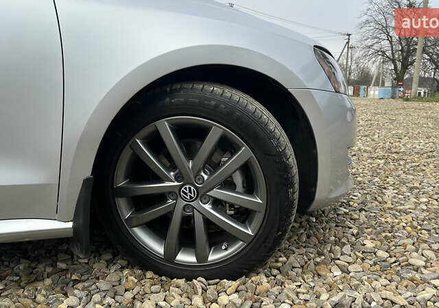 Сірий Фольксваген Пассат, об'ємом двигуна 2.5 л та пробігом 271 тис. км за 8999 $, фото 8 на Automoto.ua