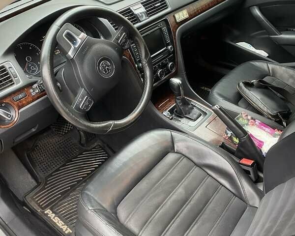 Сірий Фольксваген Пассат, об'ємом двигуна 1.97 л та пробігом 248 тис. км за 11200 $, фото 12 на Automoto.ua