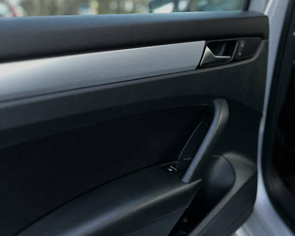 Серый Фольксваген Пассат, объемом двигателя 2.48 л и пробегом 240 тыс. км за 10999 $, фото 22 на Automoto.ua