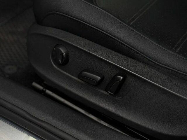 Сірий Фольксваген Пассат, об'ємом двигуна 2.5 л та пробігом 245 тис. км за 10600 $, фото 9 на Automoto.ua