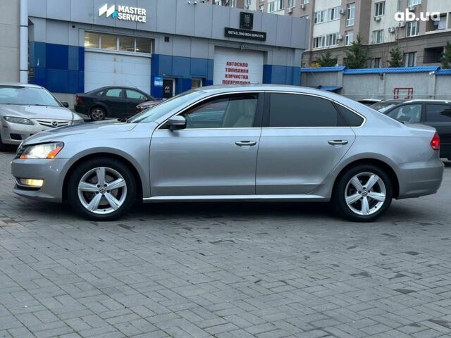 Серый Фольксваген Пассат, объемом двигателя 2.5 л и пробегом 156 тыс. км за 10990 $, фото 9 на Automoto.ua