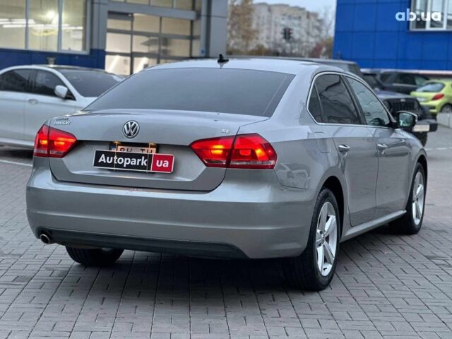 Серый Фольксваген Пассат, объемом двигателя 2.5 л и пробегом 156 тыс. км за 10990 $, фото 5 на Automoto.ua