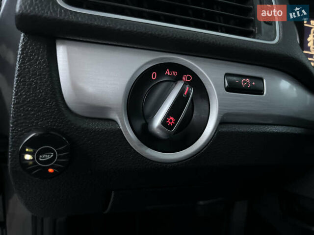 Сірий Фольксваген Пассат, об'ємом двигуна 2.5 л та пробігом 290 тис. км за 8999 $, фото 16 на Automoto.ua