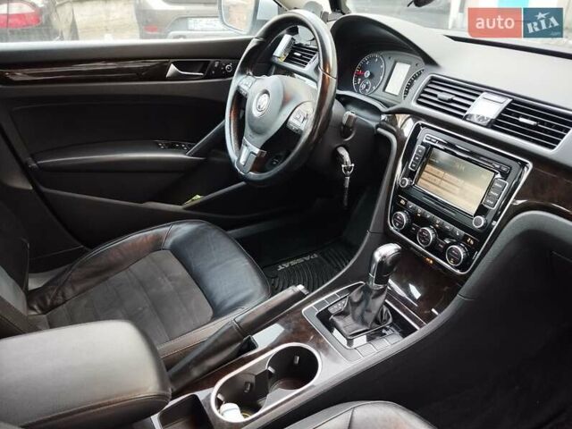 Серый Фольксваген Пассат, объемом двигателя 1.97 л и пробегом 219 тыс. км за 9690 $, фото 22 на Automoto.ua