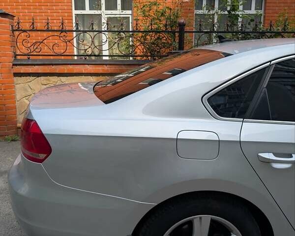 Серый Фольксваген Пассат, объемом двигателя 2.5 л и пробегом 238 тыс. км за 9800 $, фото 10 на Automoto.ua