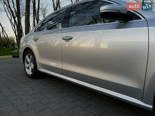 Серый Фольксваген Пассат, объемом двигателя 2.48 л и пробегом 240 тыс. км за 10999 $, фото 14 на Automoto.ua