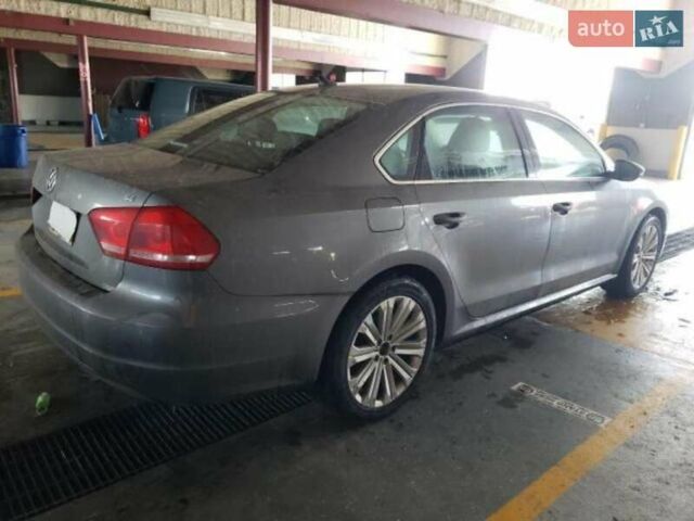 Серый Фольксваген Пассат, объемом двигателя 2.48 л и пробегом 171 тыс. км за 11950 $, фото 25 на Automoto.ua