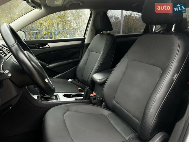 Серый Фольксваген Пассат, объемом двигателя 2.48 л и пробегом 254 тыс. км за 9800 $, фото 12 на Automoto.ua