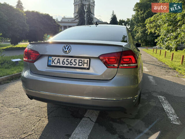 Сірий Фольксваген Пассат, об'ємом двигуна 2.5 л та пробігом 269 тис. км за 10500 $, фото 3 на Automoto.ua