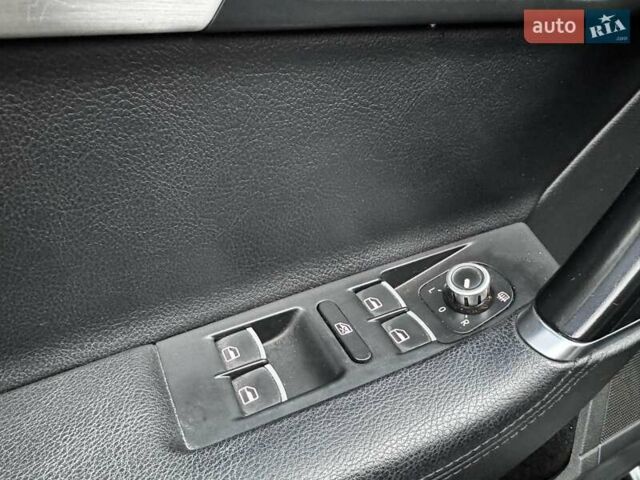 Сірий Фольксваген Пассат, об'ємом двигуна 1.8 л та пробігом 249 тис. км за 9390 $, фото 11 на Automoto.ua