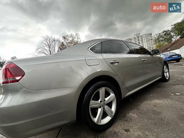 Фольксваген Пассат 2012 у Києві на Automoto.ua Сірий Фольксваген Пассат, об'ємом двигуна 2.5 л та пробігом 205 тис. км за 8299 $, фото 19 на Automoto.ua