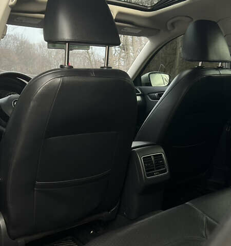 Серый Фольксваген Пассат, объемом двигателя 2.5 л и пробегом 271 тыс. км за 9500 $, фото 25 на Automoto.ua