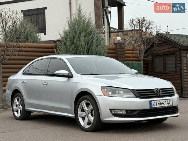 Серый Фольксваген Пассат, объемом двигателя 2.48 л и пробегом 185 тыс. км за 9800 $, фото 10 на Automoto.ua