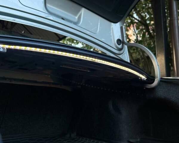 Серый Фольксваген Пассат, объемом двигателя 2.5 л и пробегом 251 тыс. км за 10999 $, фото 28 на Automoto.ua