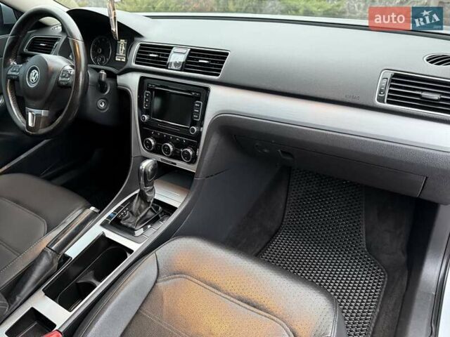 Серый Фольксваген Пассат, объемом двигателя 2.48 л и пробегом 185 тыс. км за 9800 $, фото 48 на Automoto.ua