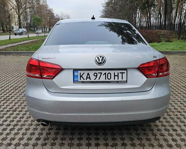 Серый Фольксваген Пассат, объемом двигателя 2.5 л и пробегом 192 тыс. км за 8700 $, фото 3 на Automoto.ua