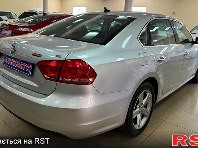 Серый Фольксваген Пассат, объемом двигателя 2.5 л и пробегом 139 тыс. км за 10800 $, фото 2 на Automoto.ua