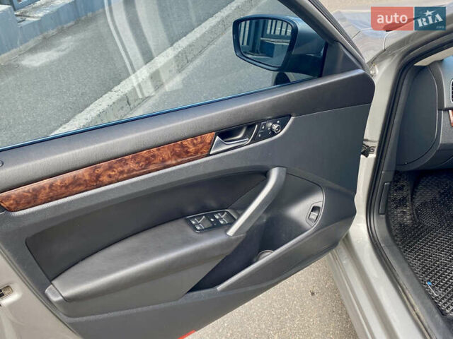 Сірий Фольксваген Пассат, об'ємом двигуна 2 л та пробігом 237 тис. км за 13000 $, фото 8 на Automoto.ua