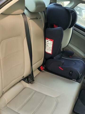 Серый Фольксваген Пассат, объемом двигателя 2.48 л и пробегом 152 тыс. км за 11500 $, фото 6 на Automoto.ua