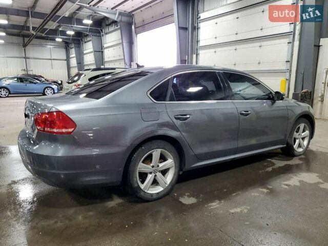 Серый Фольксваген Пассат, объемом двигателя 2 л и пробегом 144 тыс. км за 950 $, фото 2 на Automoto.ua