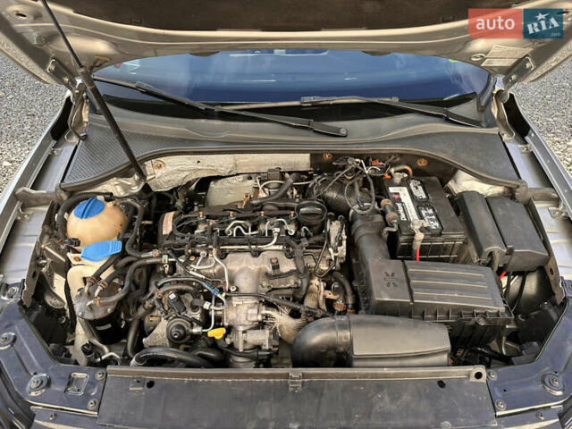 Сірий Фольксваген Пассат, об'ємом двигуна 2 л та пробігом 260 тис. км за 11900 $, фото 25 на Automoto.ua
