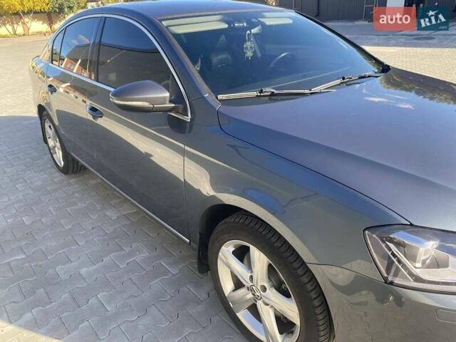 Фольксваген Пассат 2013 в Белой Церкве на Automoto.ua Серый Фольксваген Пассат, объемом двигателя 1.97 л и пробегом 230 тыс. км за 14600 $, фото 17 на Automoto.ua