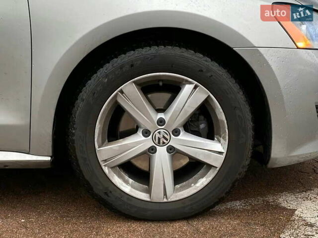 Сірий Фольксваген Пассат, об'ємом двигуна 2.5 л та пробігом 156 тис. км за 8999 $, фото 4 на Automoto.ua