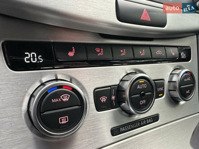 Сірий Фольксваген Пассат, об'ємом двигуна 1.8 л та пробігом 257 тис. км за 8999 $, фото 41 на Automoto.ua