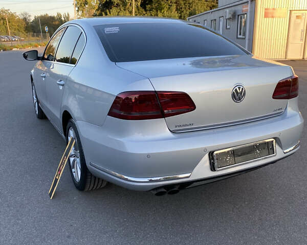 Серый Фольксваген Пассат, объемом двигателя 2 л и пробегом 180 тыс. км за 12500 $, фото 9 на Automoto.ua