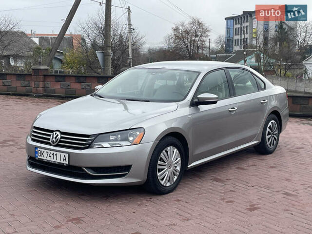 Серый Фольксваген Пассат, объемом двигателя 1.8 л и пробегом 165 тыс. км за 7999 $, фото 10 на Automoto.ua