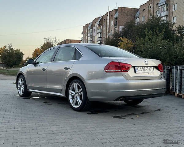 Серый Фольксваген Пассат, объемом двигателя 1.97 л и пробегом 291 тыс. км за 13000 $, фото 1 на Automoto.ua