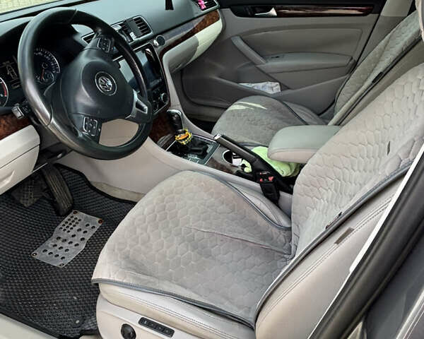 Серый Фольксваген Пассат, объемом двигателя 2 л и пробегом 229 тыс. км за 11800 $, фото 6 на Automoto.ua