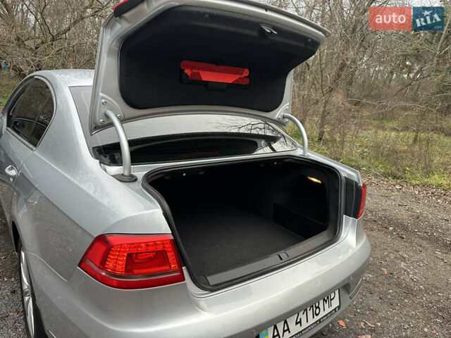 Сірий Фольксваген Пассат, об'ємом двигуна 1.8 л та пробігом 257 тис. км за 8999 $, фото 42 на Automoto.ua