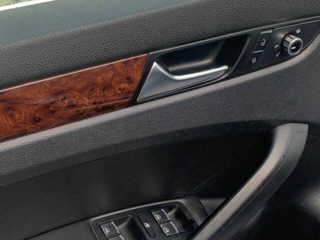 Сірий Фольксваген Пассат, об'ємом двигуна 2.5 л та пробігом 284 тис. км за 10300 $, фото 7 на Automoto.ua