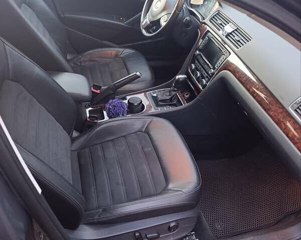 Сірий Фольксваген Пассат, об'ємом двигуна 2 л та пробігом 170 тис. км за 11500 $, фото 1 на Automoto.ua