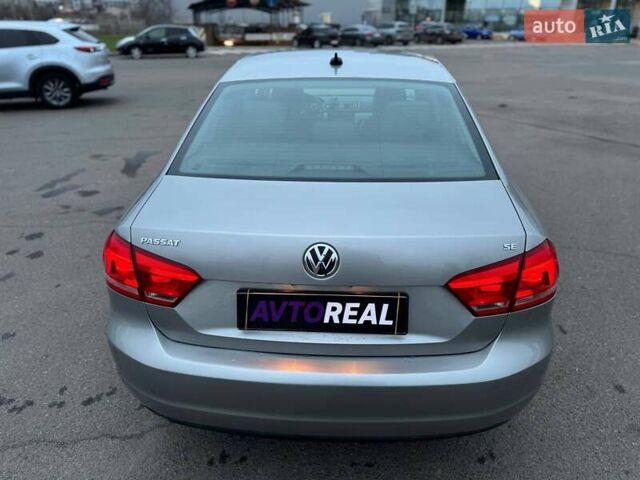 Серый Фольксваген Пассат, объемом двигателя 2.5 л и пробегом 236 тыс. км за 11800 $, фото 51 на Automoto.ua