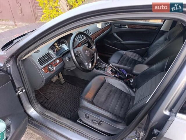 Сірий Фольксваген Пассат, об'ємом двигуна 2 л та пробігом 170 тис. км за 11500 $, фото 4 на Automoto.ua