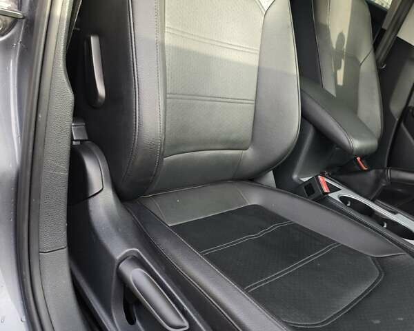 Серый Фольксваген Пассат, объемом двигателя 1.97 л и пробегом 206 тыс. км за 10700 $, фото 19 на Automoto.ua