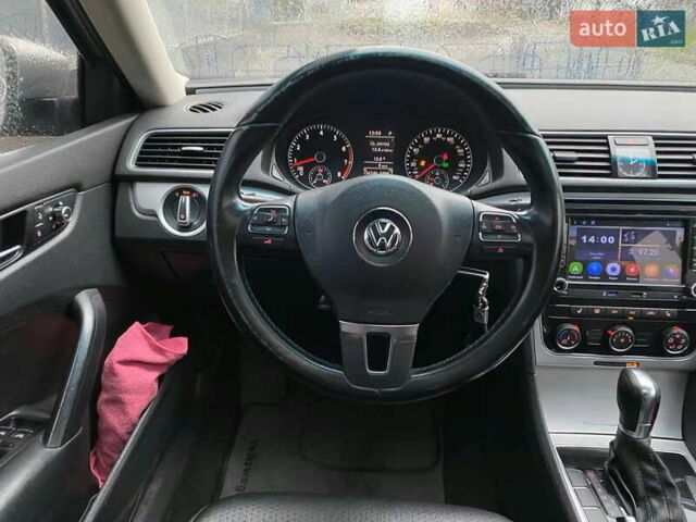 Сірий Фольксваген Пассат, об'ємом двигуна 2.5 л та пробігом 156 тис. км за 8999 $, фото 25 на Automoto.ua