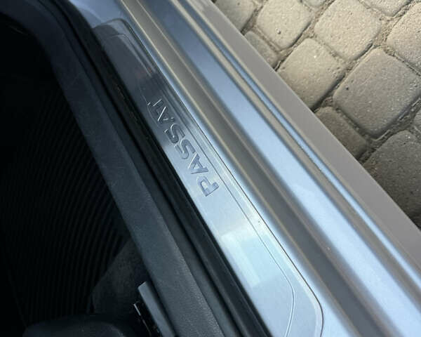 Сірий Фольксваген Пассат, об'ємом двигуна 2 л та пробігом 268 тис. км за 11500 $, фото 30 на Automoto.ua