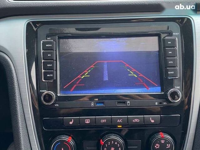 Сірий Фольксваген Пассат, об'ємом двигуна 2.5 л та пробігом 156 тис. км за 9500 $, фото 23 на Automoto.ua