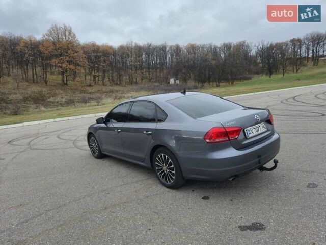 Серый Фольксваген Пассат, объемом двигателя 2.5 л и пробегом 120 тыс. км за 11000 $, фото 13 на Automoto.ua