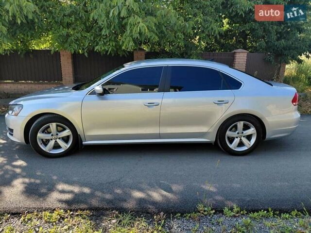 Серый Фольксваген Пассат, объемом двигателя 2.5 л и пробегом 165 тыс. км за 11499 $, фото 7 на Automoto.ua