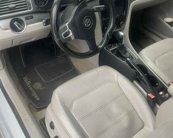 Сірий Фольксваген Пассат, об'ємом двигуна 1.8 л та пробігом 210 тис. км за 7699 $, фото 8 на Automoto.ua