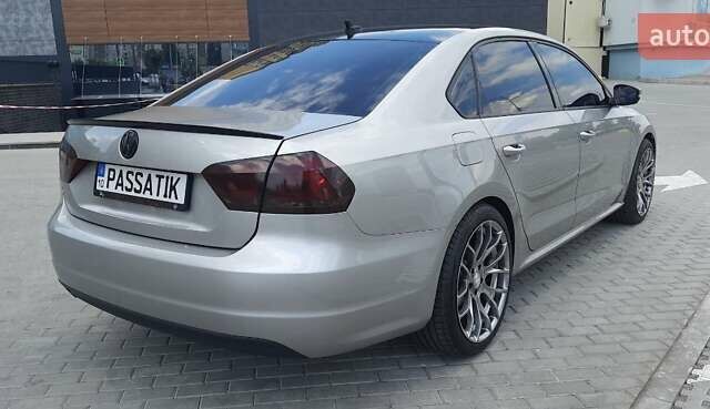 Серый Фольксваген Пассат, объемом двигателя 2.5 л и пробегом 219 тыс. км за 12000 $, фото 5 на Automoto.ua