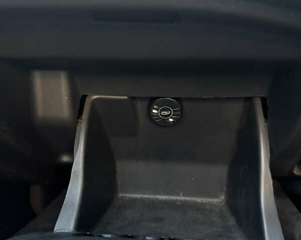 Серый Фольксваген Пассат, объемом двигателя 2.5 л и пробегом 216 тыс. км за 9800 $, фото 13 на Automoto.ua