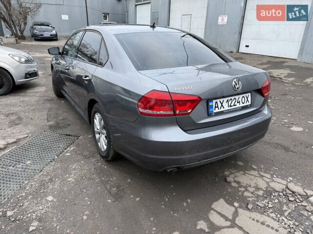 Серый Фольксваген Пассат, объемом двигателя 2.48 л и пробегом 250 тыс. км за 9499 $, фото 2 на Automoto.ua