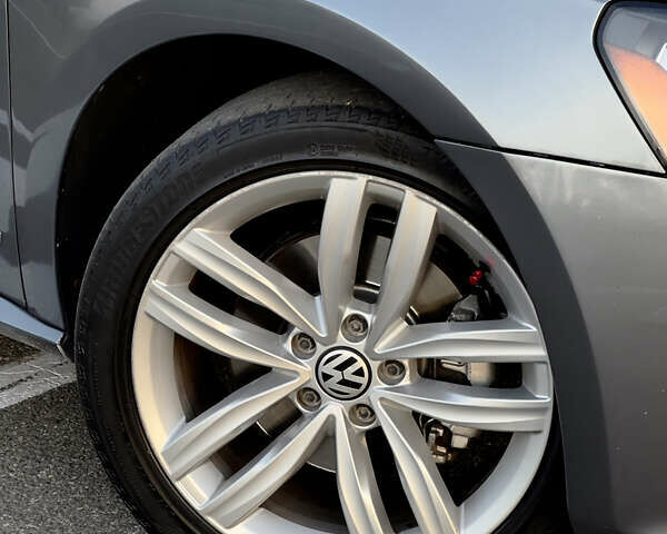 Серый Фольксваген Пассат, объемом двигателя 2 л и пробегом 259 тыс. км за 11500 $, фото 17 на Automoto.ua