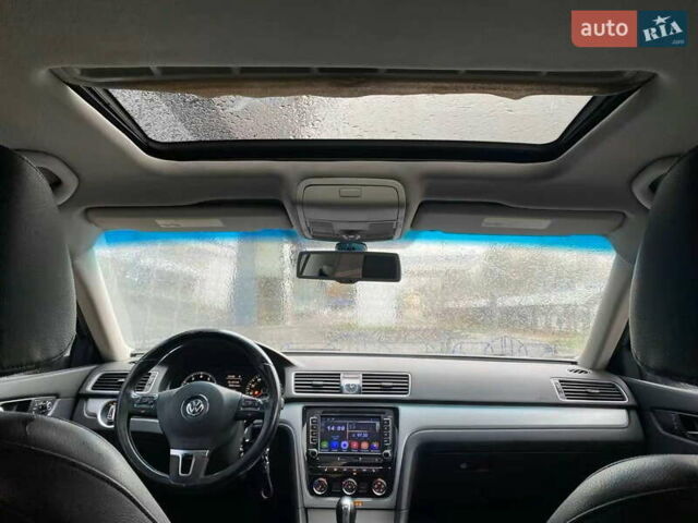 Сірий Фольксваген Пассат, об'ємом двигуна 2.5 л та пробігом 156 тис. км за 8999 $, фото 26 на Automoto.ua