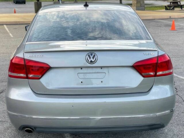 Серый Фольксваген Пассат, объемом двигателя 2 л и пробегом 81 тыс. км за 3700 $, фото 6 на Automoto.ua